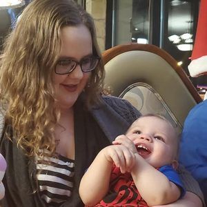 Meet your Posher, Ashley